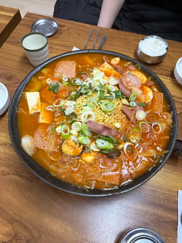 밥 한 공기 뚝딱!