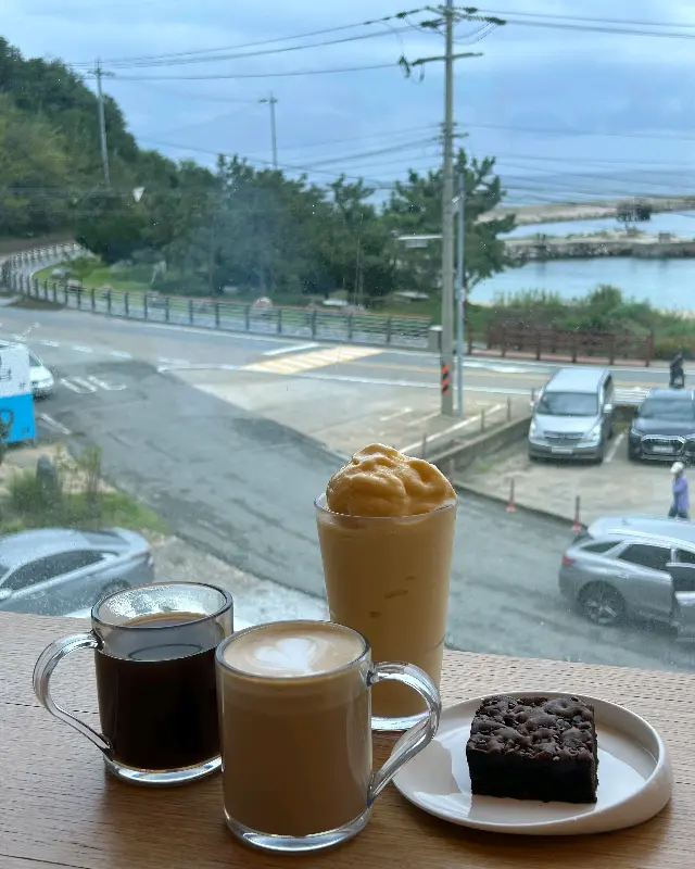 아메리카노와 브라우니