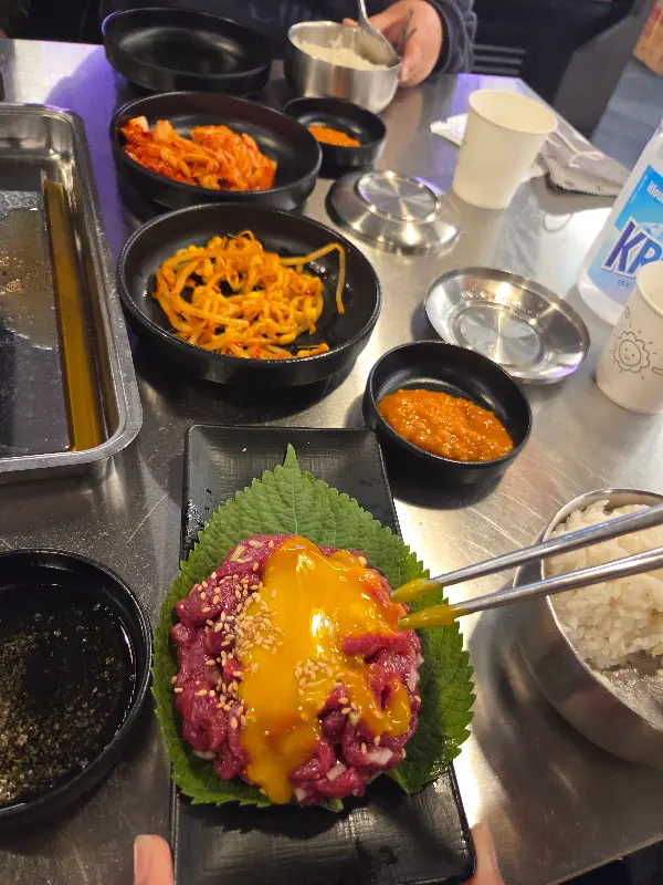 푸줏간 정육식당의 육회