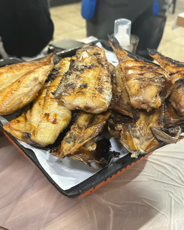 노릇노릇하게 구워진 생선