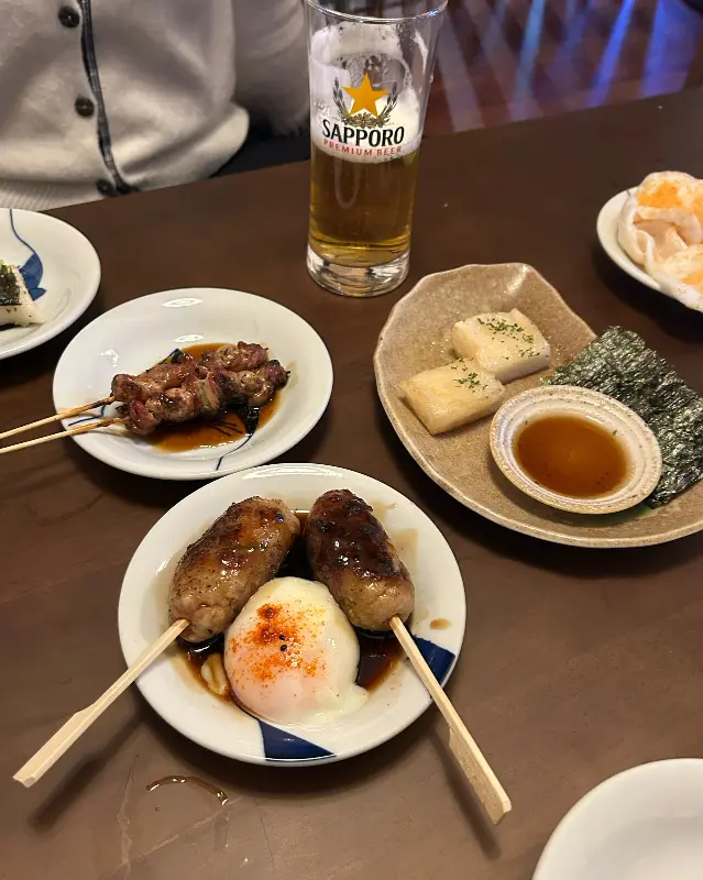 다양한 메뉴를 한 상 가득 즐겨보자