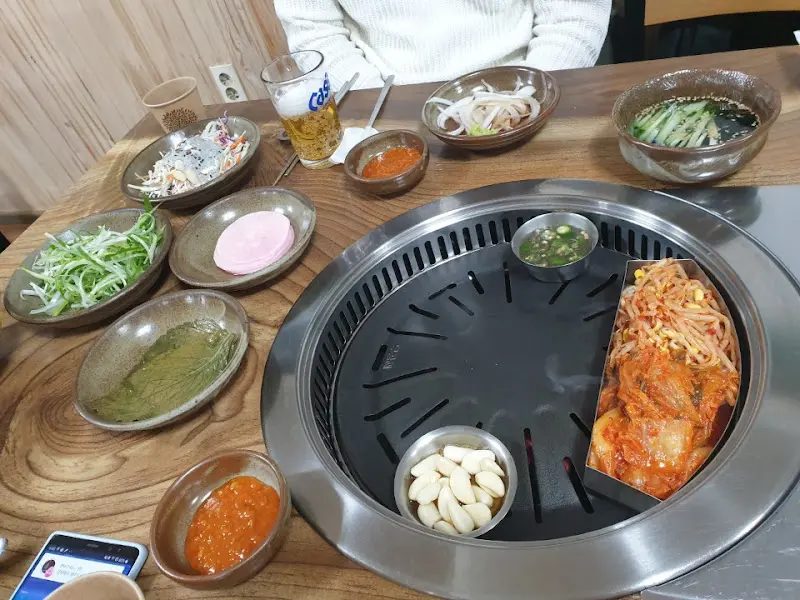 안동꿀돼지 밑반찬