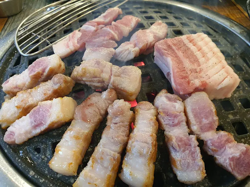 돈미소 고기굽기2