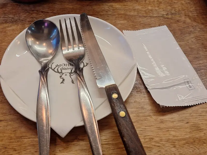 모힝 테이블 세팅2