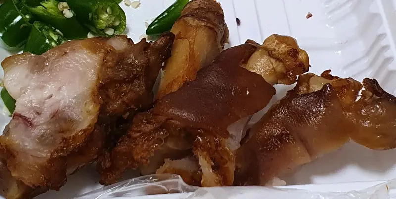 족발의 껍데기 부분 클로즈업