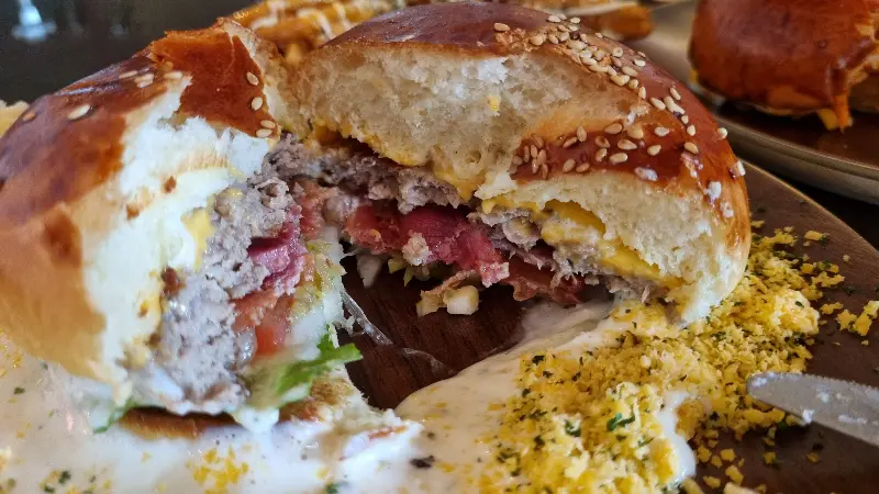 베이직 버거 단면