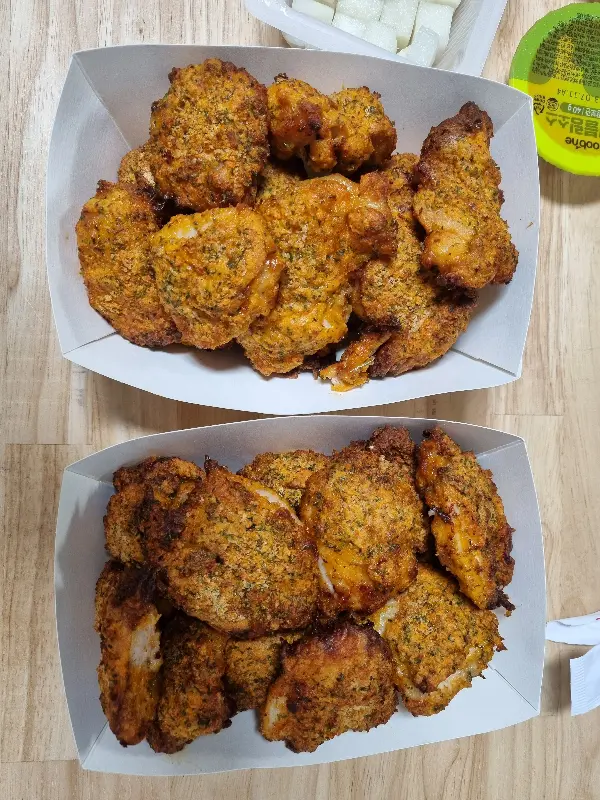 푸짐한 고추바사삭 한 상 차림