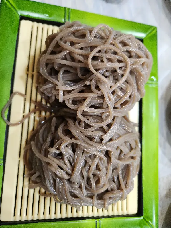 물회에 넣어 먹는 소면