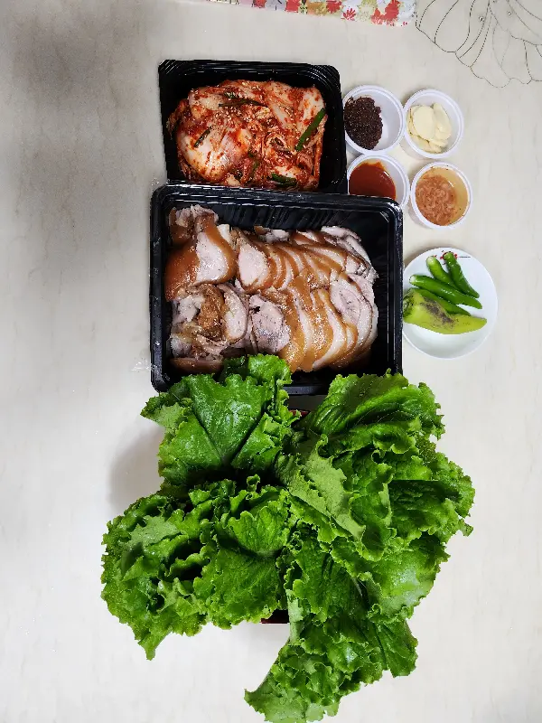 푸짐한 족발 포장 세트