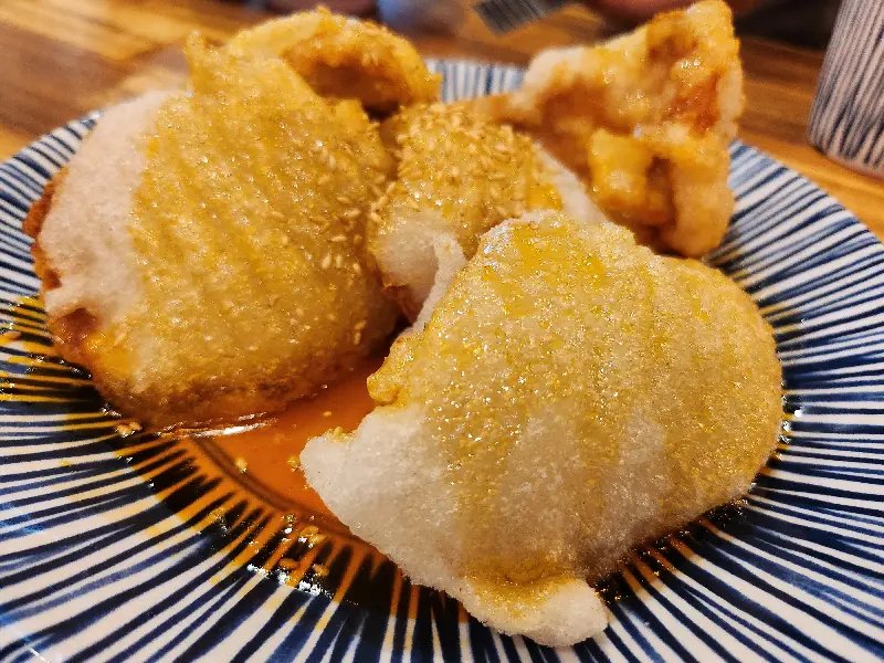 윤기가 흐르는 꿔바로우