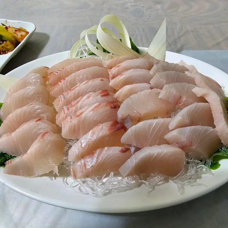 신선한 삼치회