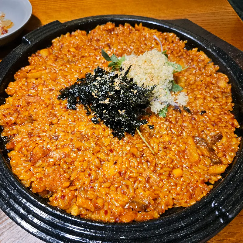 얼큰하고 푸짐한 곱창전골