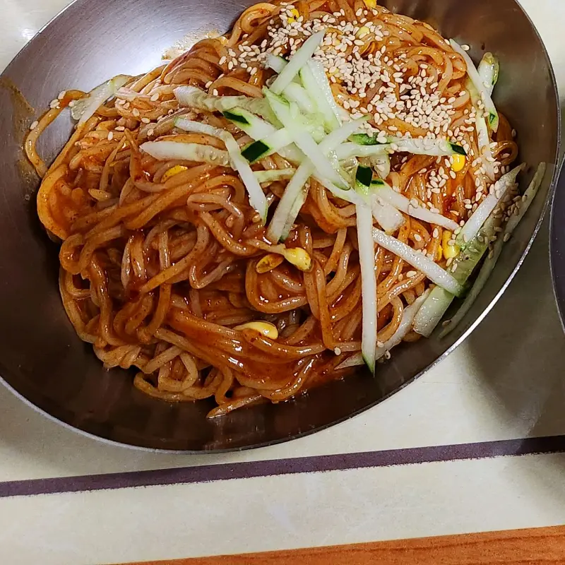 고소한 콩국수