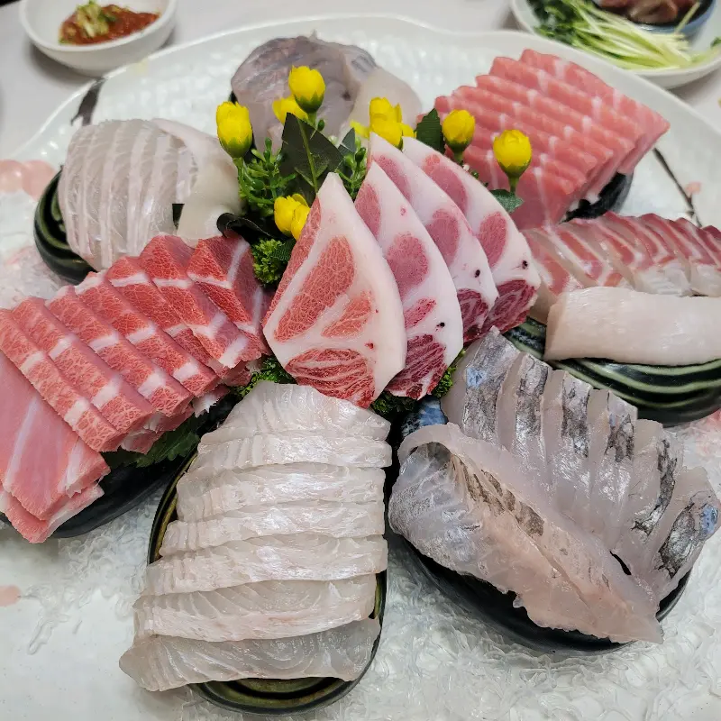 미가일식 모듬회