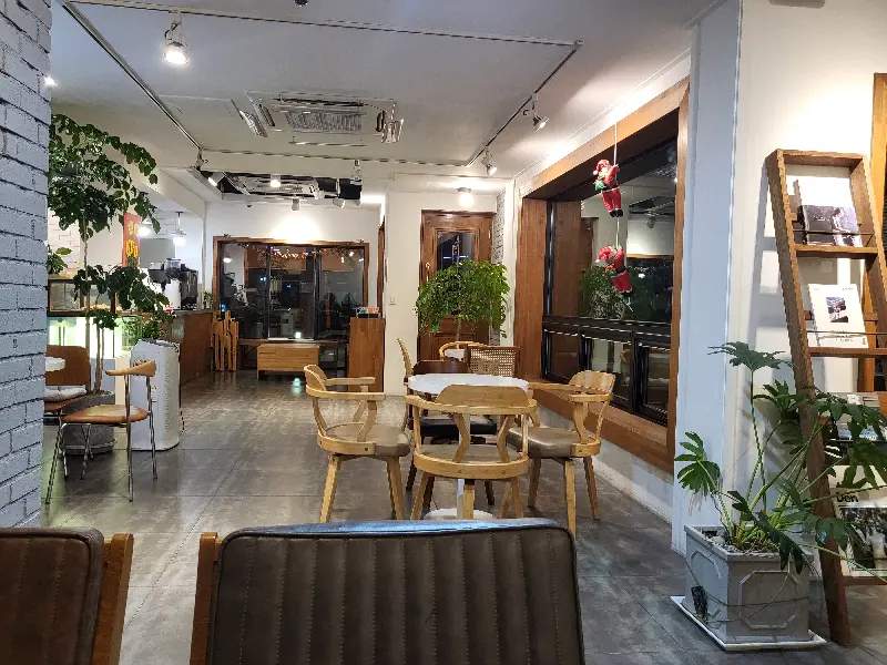 다양한 테이블 좌석