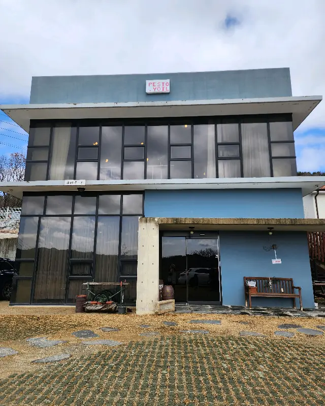 페스토요일 외관