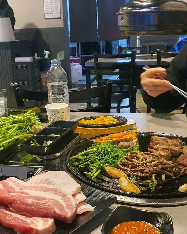 잘 익은 삼겹살