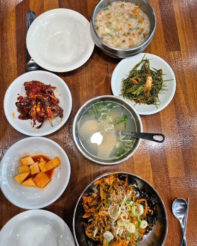 다채로운 백합 요리 한 상