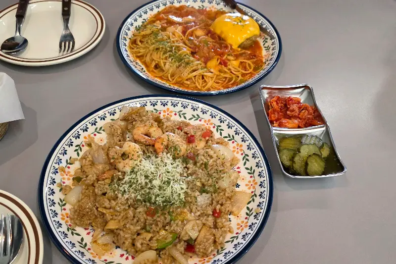 새우 필라프와 토마토 파스타