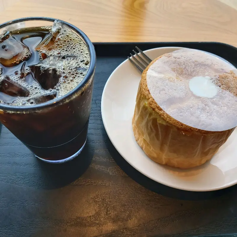 아메리카노와 케이크