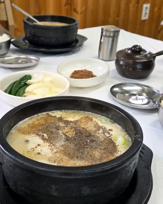 해장국 한 상 차림