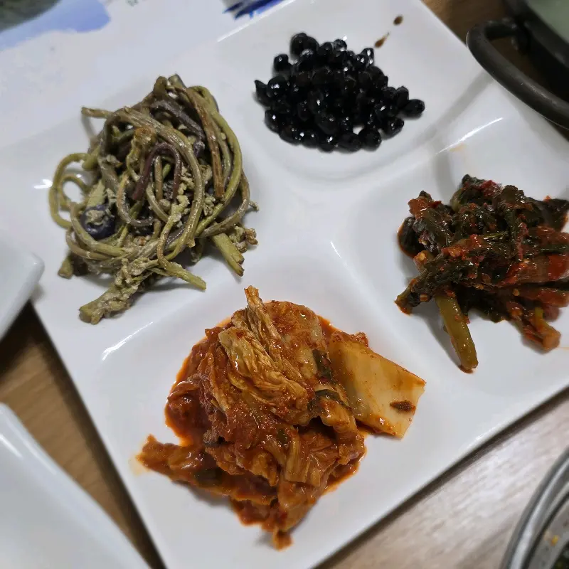 정갈한 밑반찬