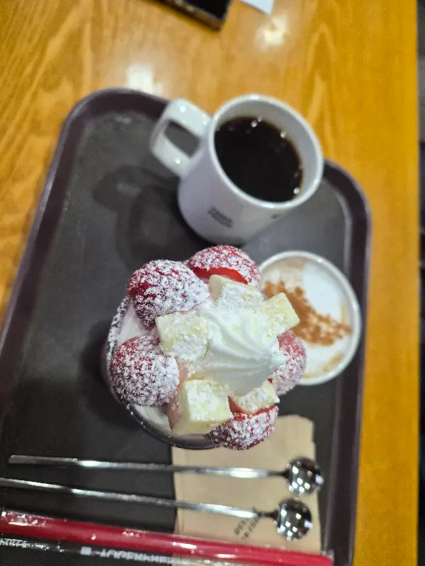 메리딸기와 커피