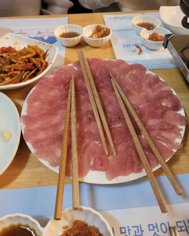 신선한 꿩고기 샤브샤브