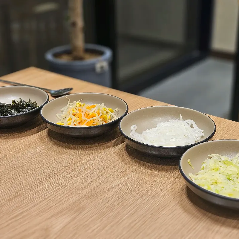 깔끔한 반찬 세팅