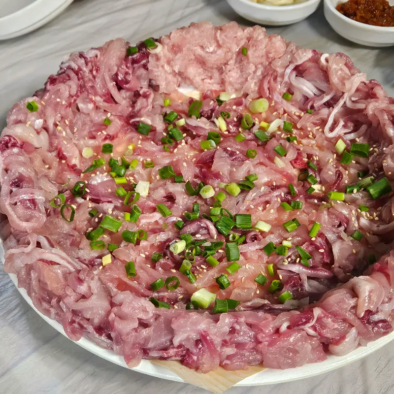 푸짐한 향어회 한 상