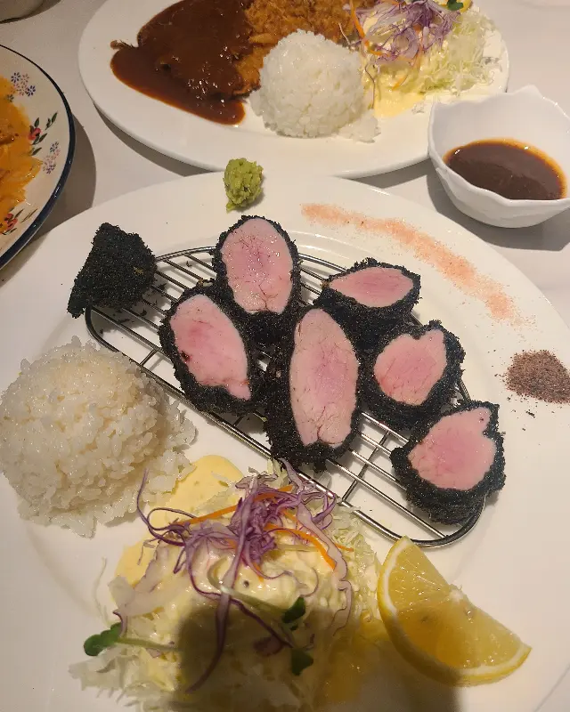 추억을 불러일으키는 경양식 돈까스