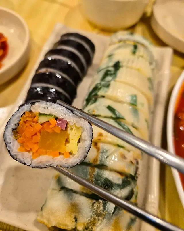 부침개김밥 단면