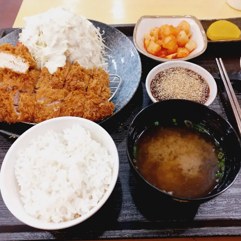 마쯔무라 히레카츠 정식