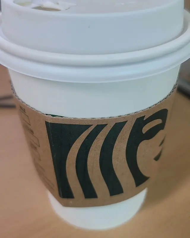 따뜻한 아메리카노