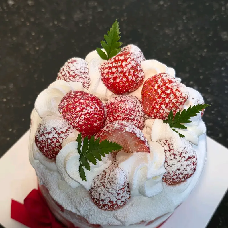 딸기 생크림 케이크