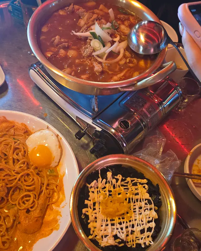 곱도리탕과 주먹밥