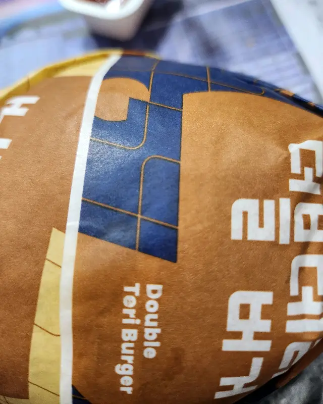 더블 데리버거 포장