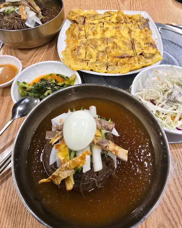 섞어냉면과 육전