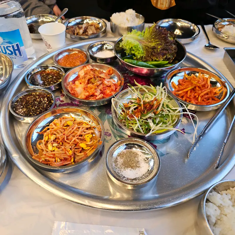 푸짐한 한 상 차림