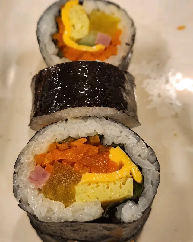 김밥 확대샷