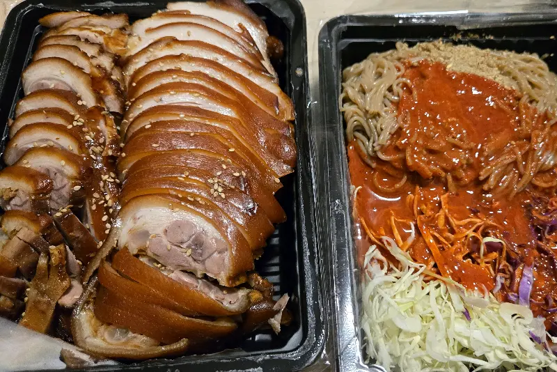 족발 한 상 차림