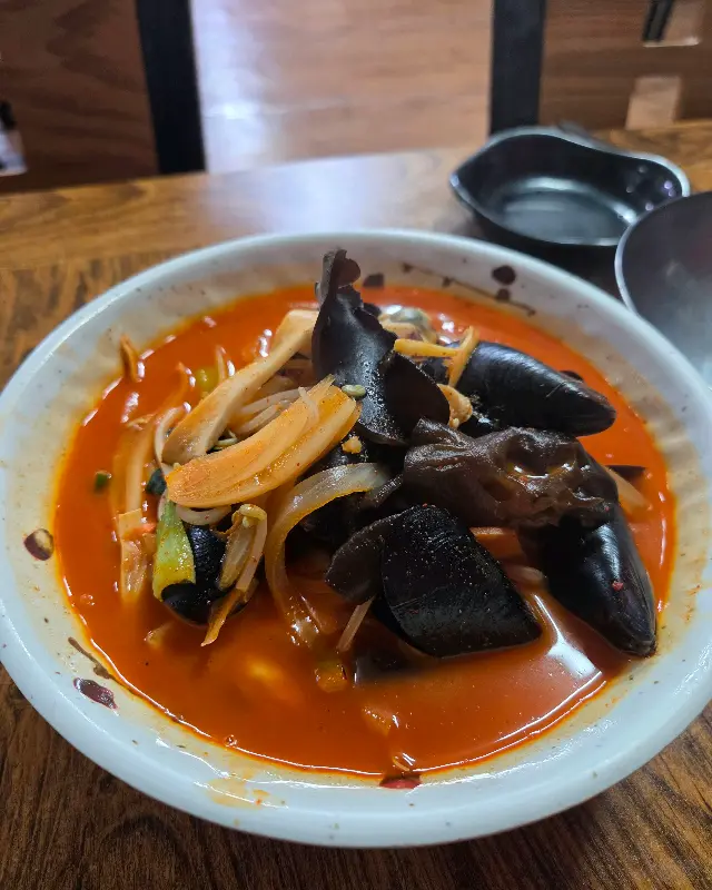 얼큰한 짬뽕 국물