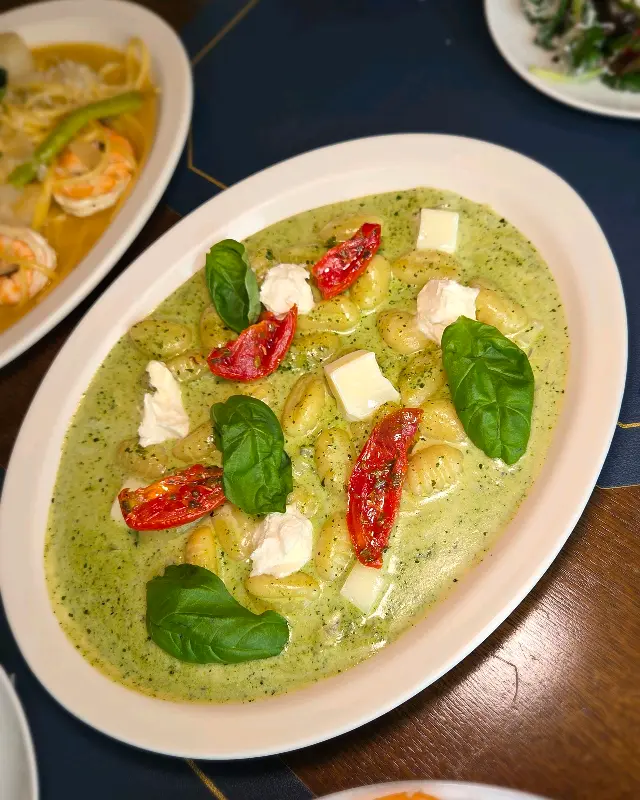 무르무르드구스토 뇨끼