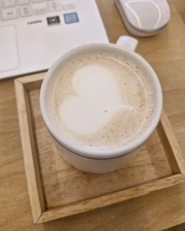 노트북 작업하기 좋은 카페