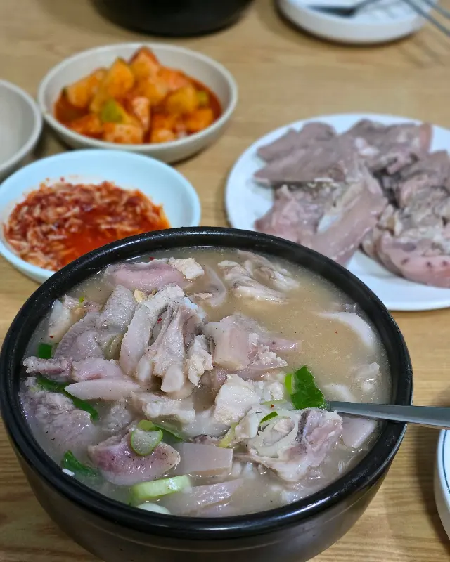 수육과 돼지국밥
