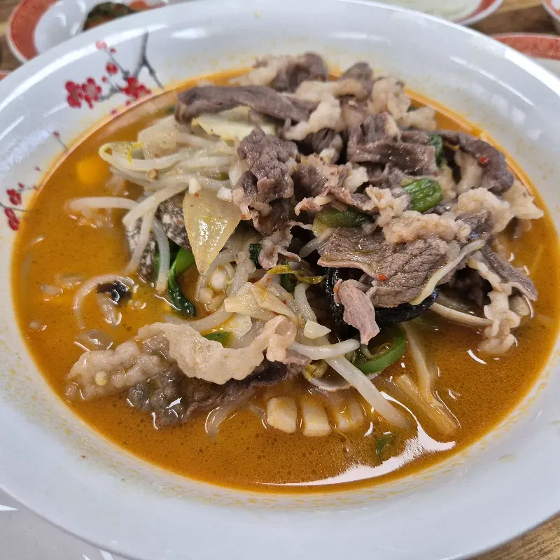 차돌박이가 듬뿍 올라간 차돌짬뽕