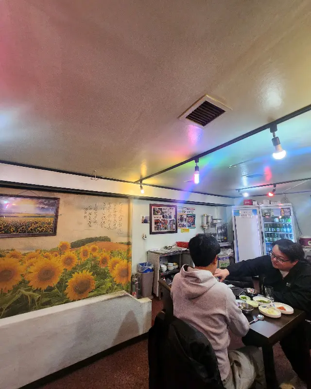 경동연탄돼지갈비 내부 풍경