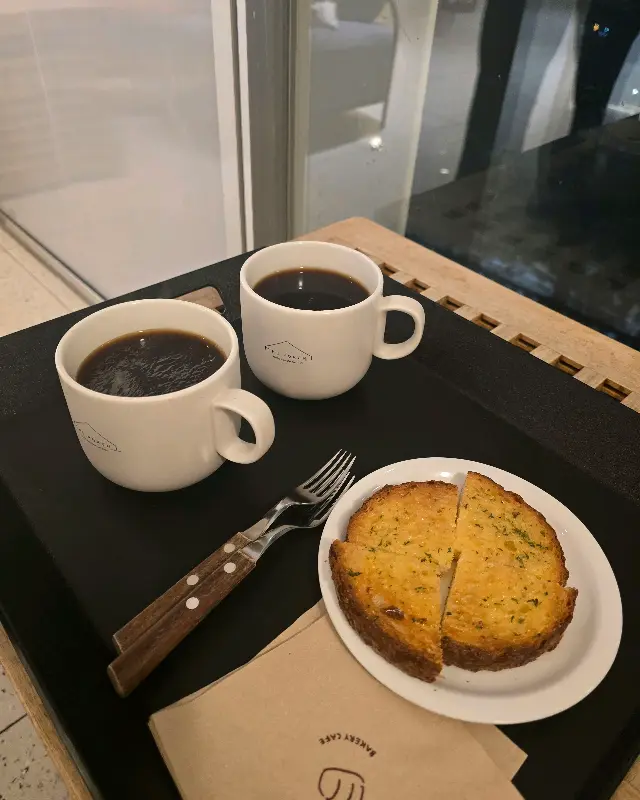 아망추와 두바이 쪼꼬렛 소금빵