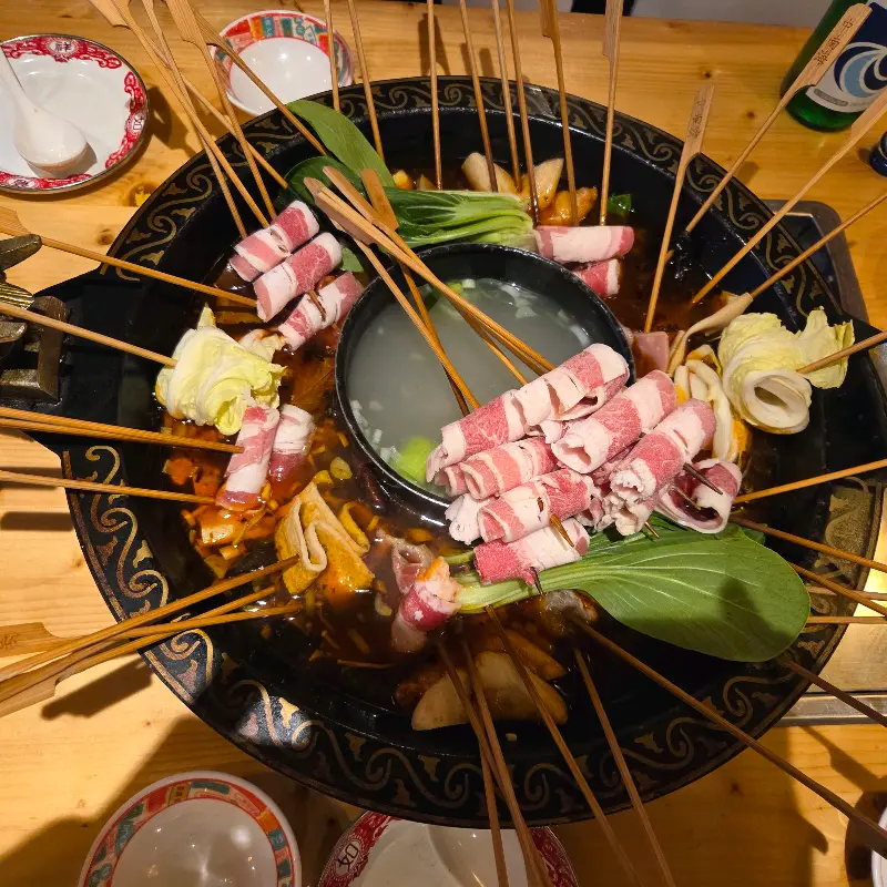 푸짐한 훠궈 한 상