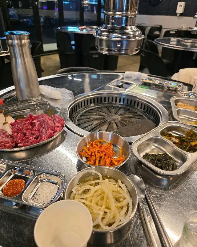 깔끔한 테이블 세팅